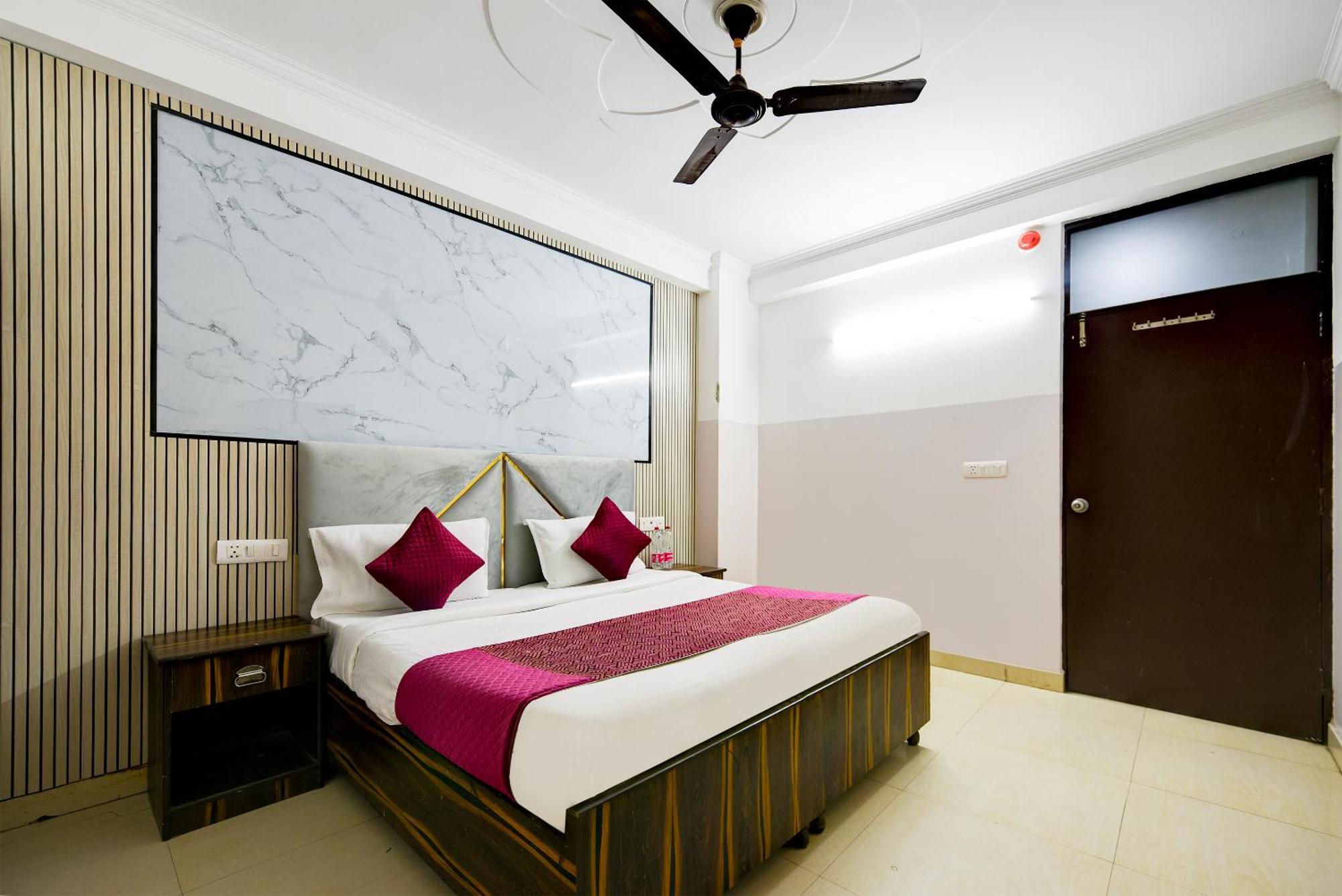 Hotel Galaxy Near Delhi Airport Yeni Delhi Dış mekan fotoğraf