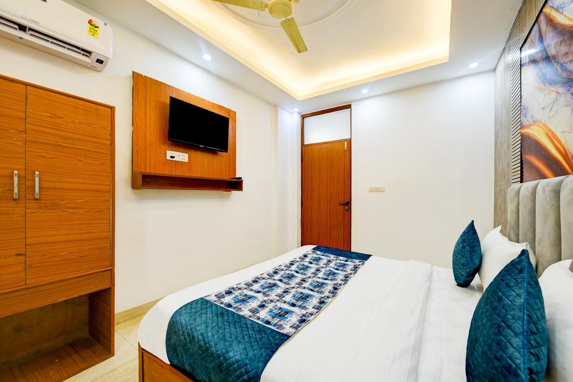 Hotel Galaxy Near Delhi Airport Yeni Delhi Dış mekan fotoğraf